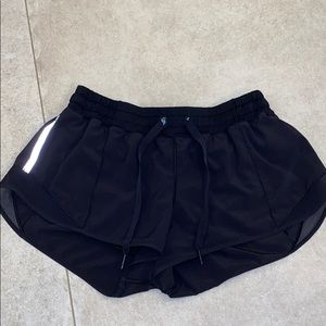 lululemon 2.5 black running shorts